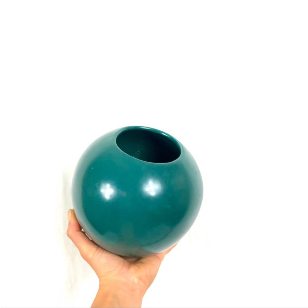 Retro Ball Design Vase - Picture 3 of 7